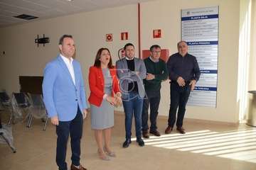 Visita al nuevo edificio administrativo de El Cubillo (Foto TA)